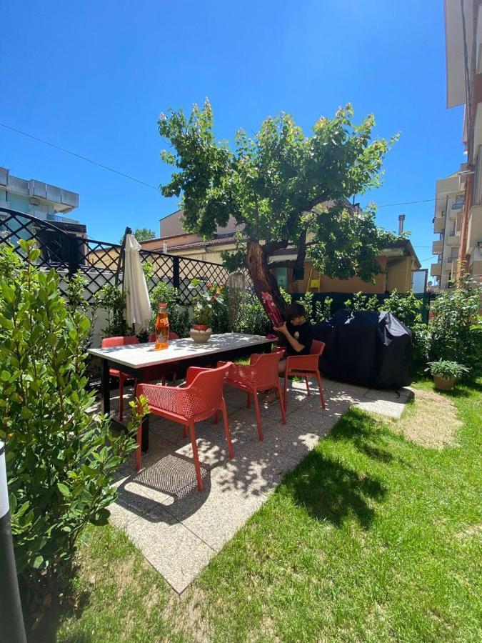 Hotel Maioli Misano Adriatico Zewnętrze zdjęcie