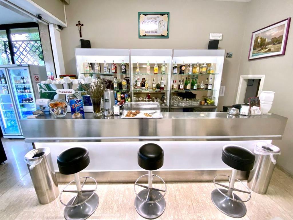 Hotel Maioli Misano Adriatico Zewnętrze zdjęcie