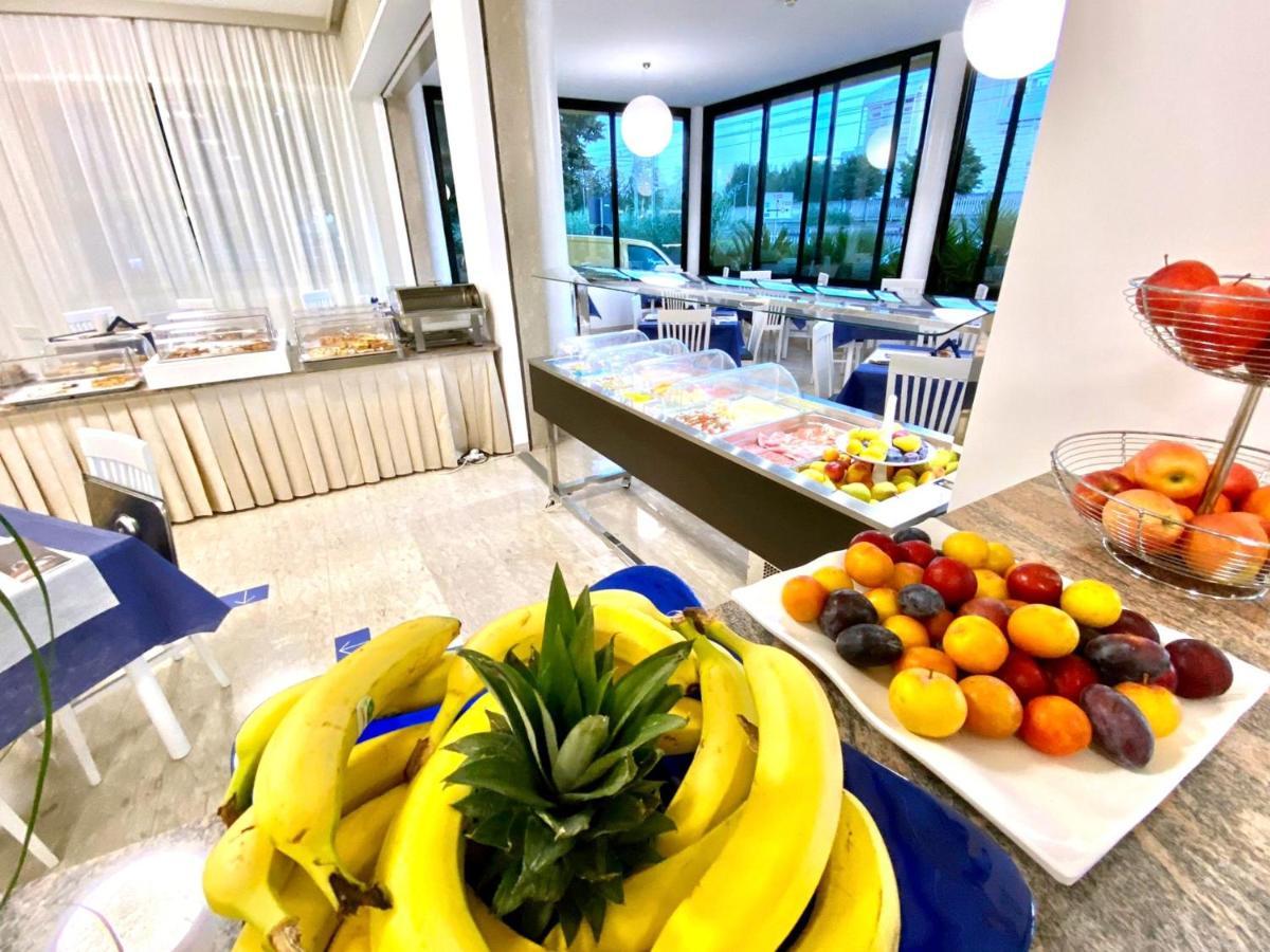 Hotel Maioli Misano Adriatico Zewnętrze zdjęcie