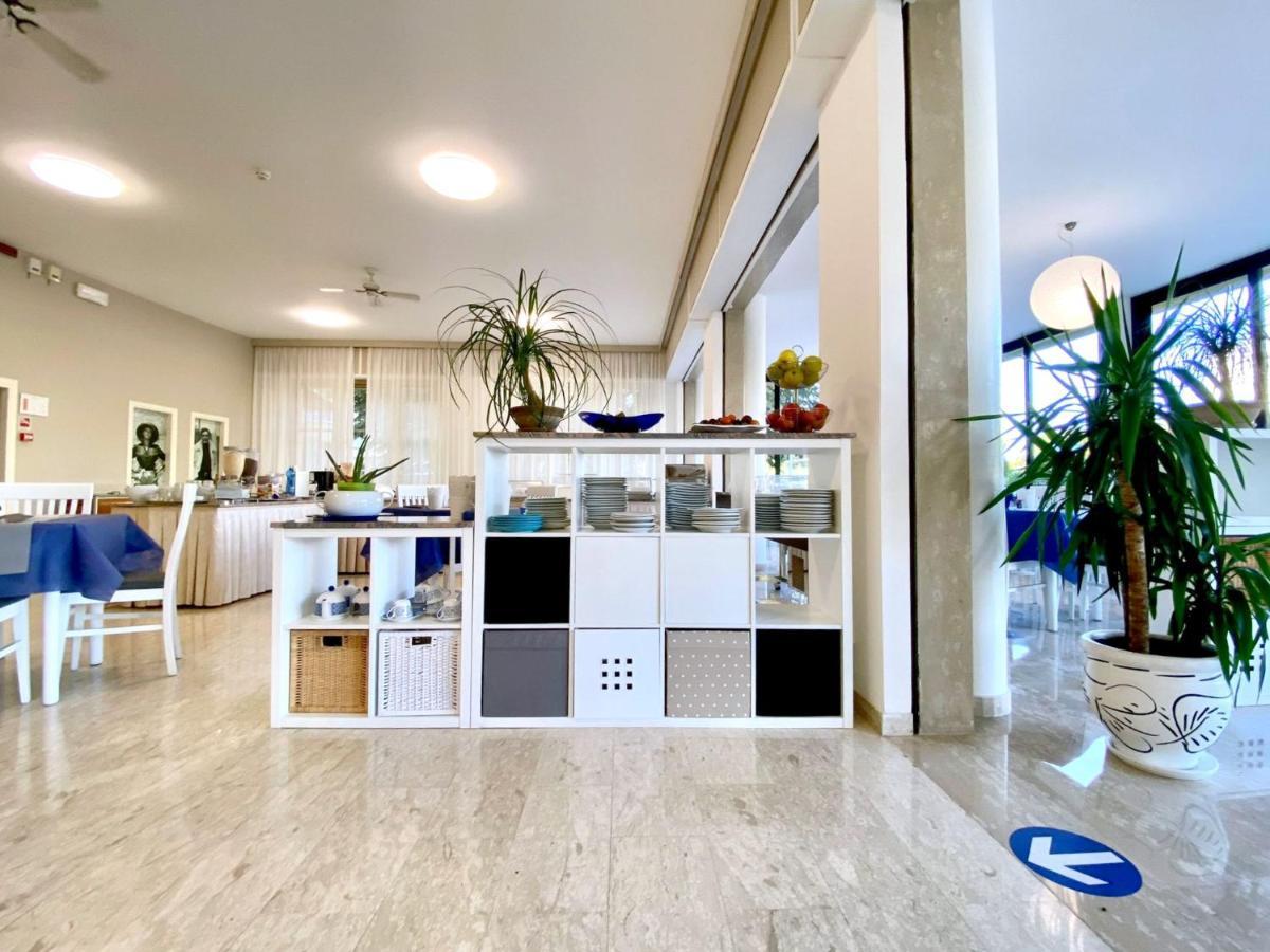 Hotel Maioli Misano Adriatico Zewnętrze zdjęcie