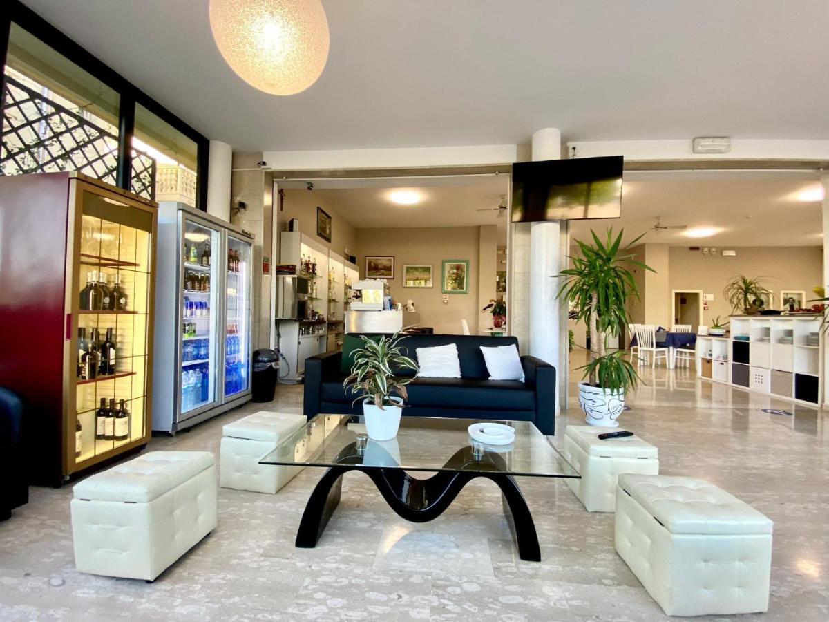 Hotel Maioli Misano Adriatico Zewnętrze zdjęcie