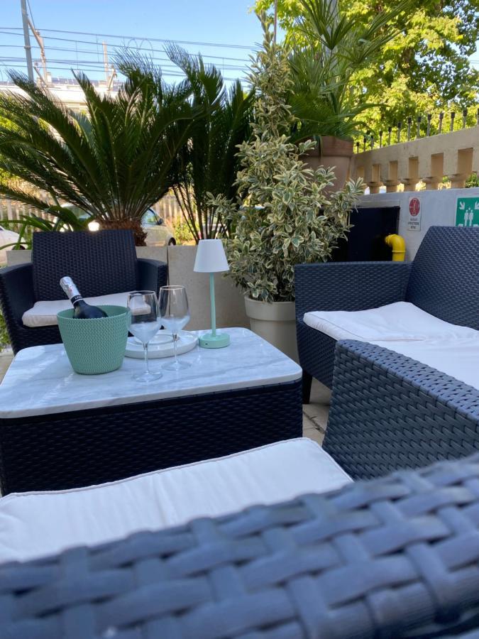 Hotel Maioli Misano Adriatico Zewnętrze zdjęcie