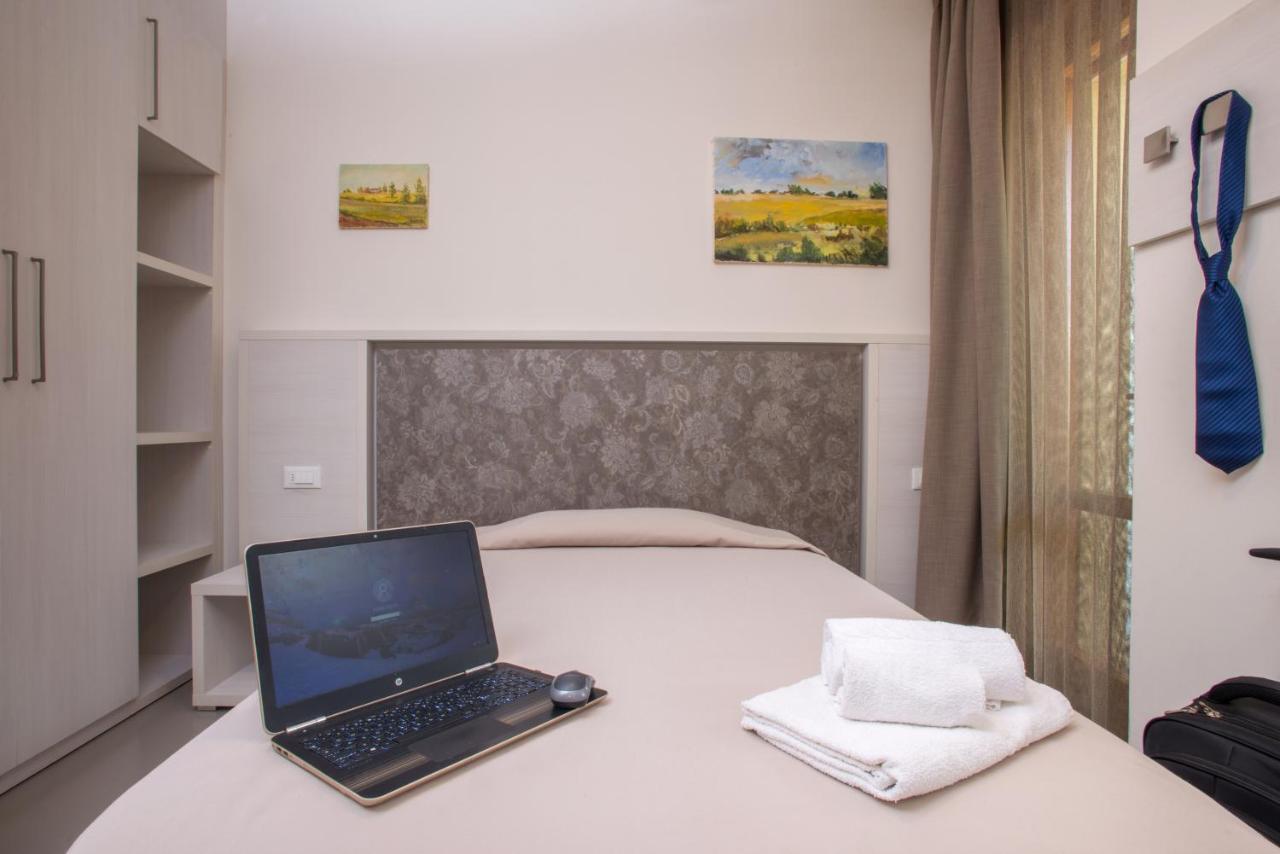 Hotel Maioli Misano Adriatico Zewnętrze zdjęcie